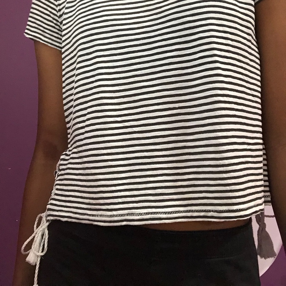 Aero side tie tee
